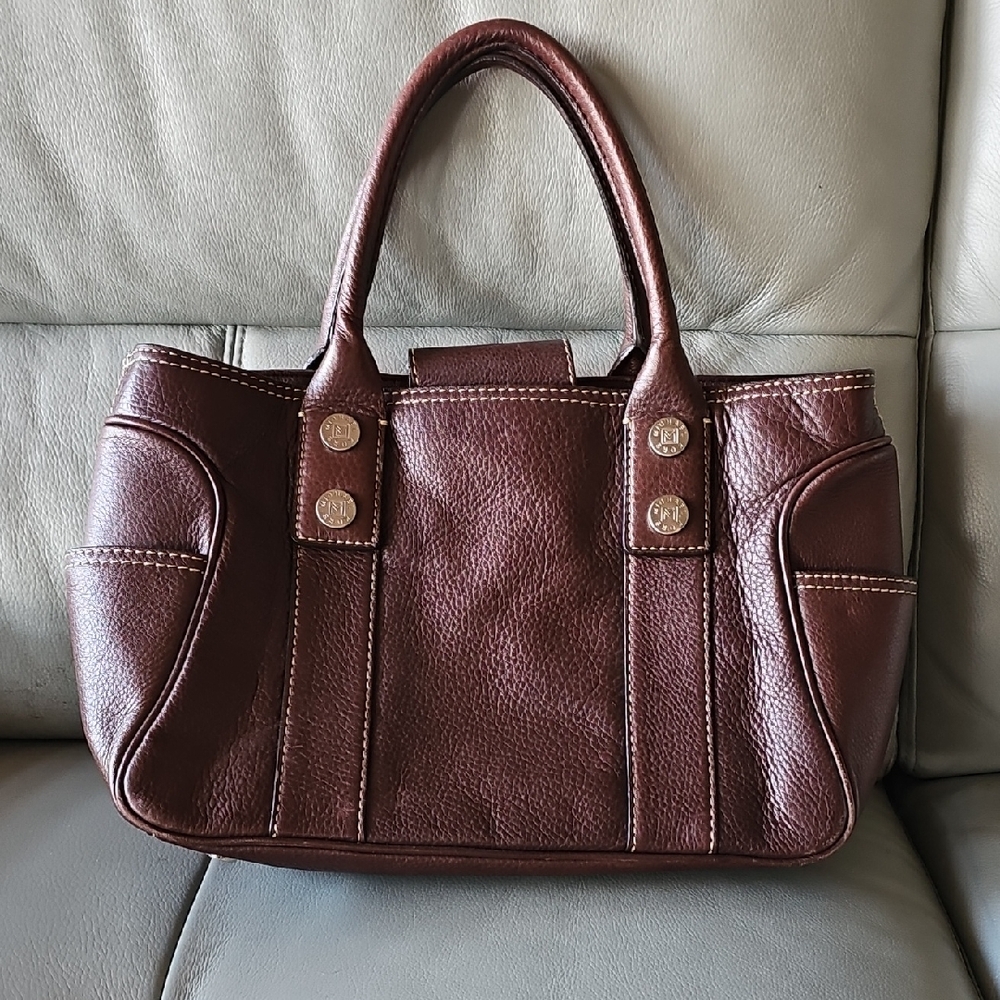 Michael Kors Elegant Brown Leather Handbag